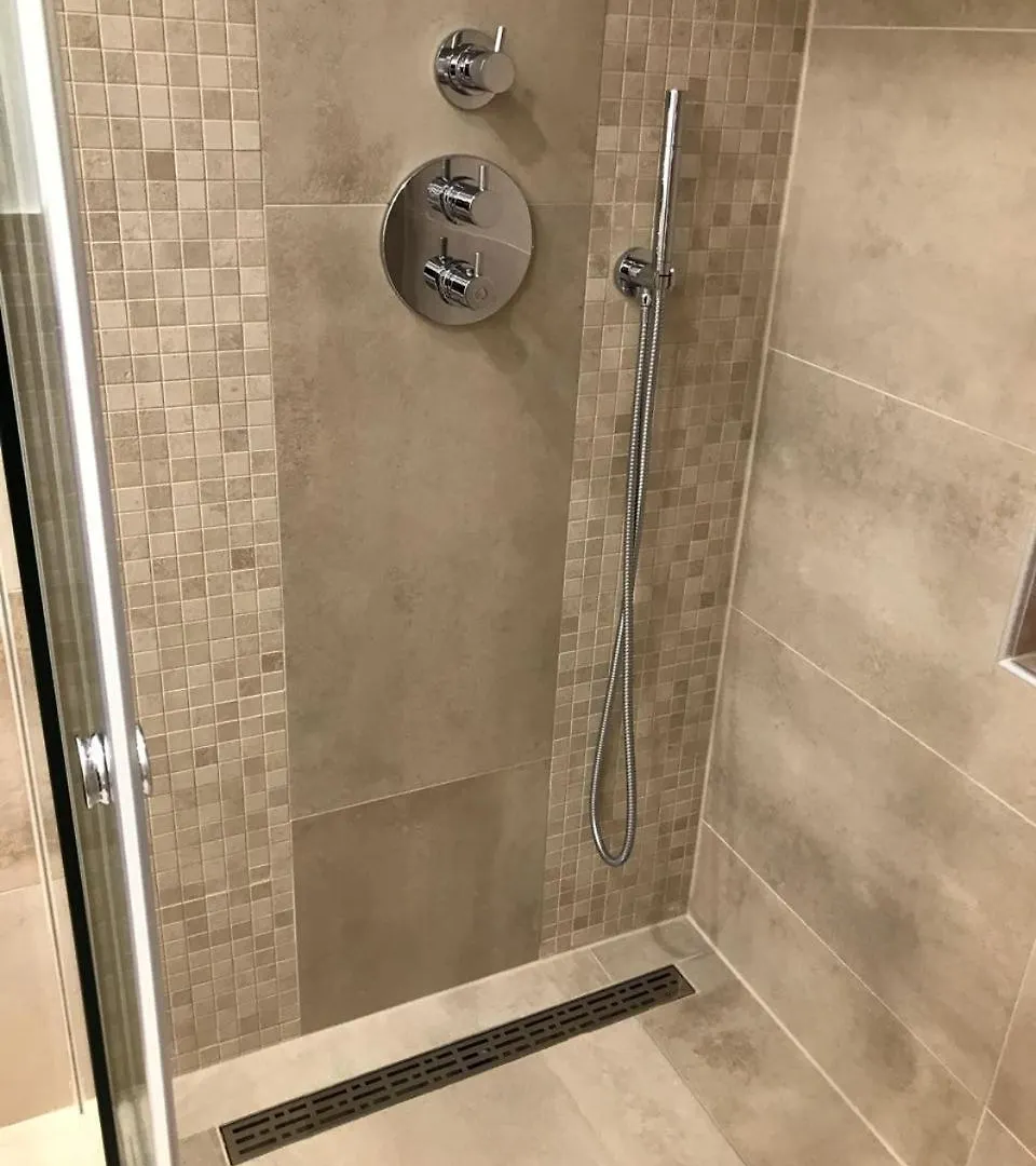 Apartament Wie Zuhause , Keine Party, 2 Erwachsene Düsseldorf Niemcy